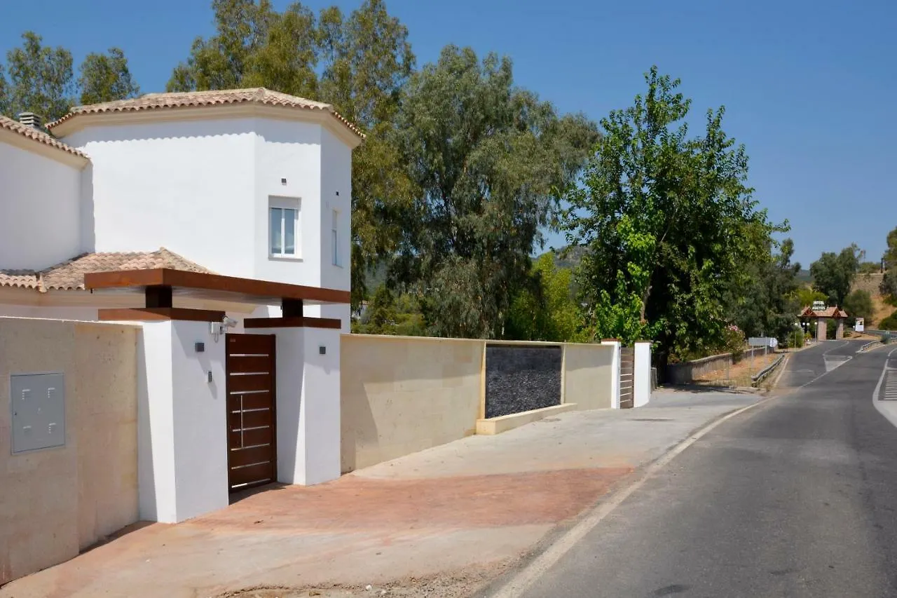 Apartamentos Turisticos El Lago Cordoba Apartment